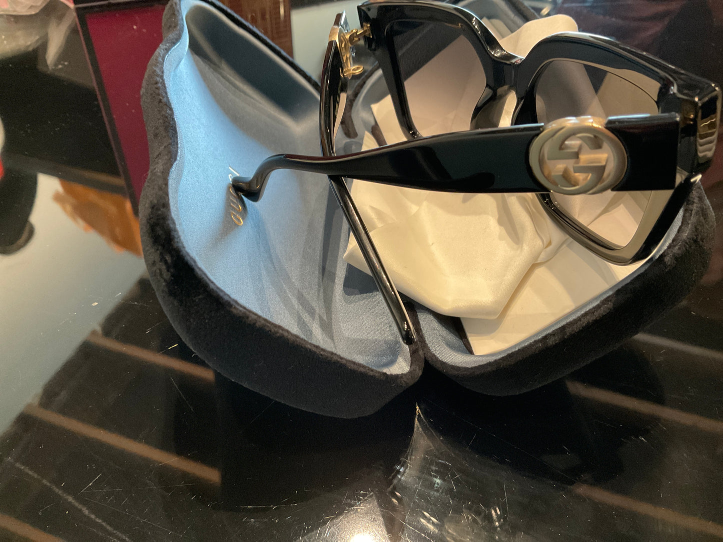 0190 GUCCI SUNGLASSES