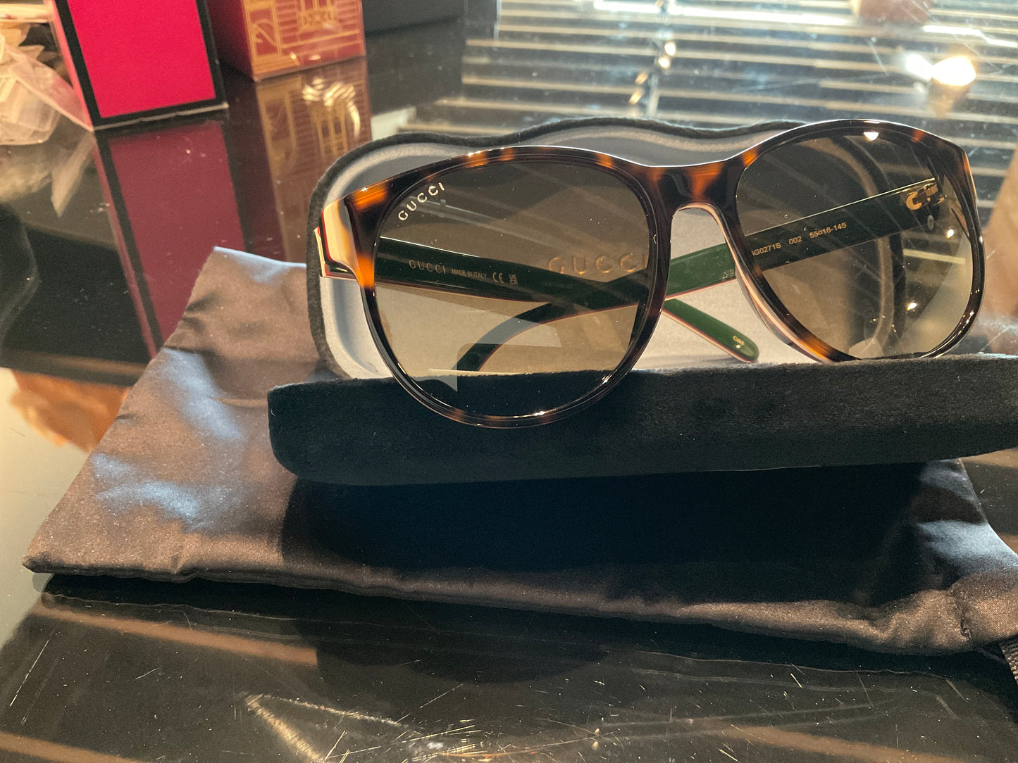 0188 GUCCI SUNGLASSES