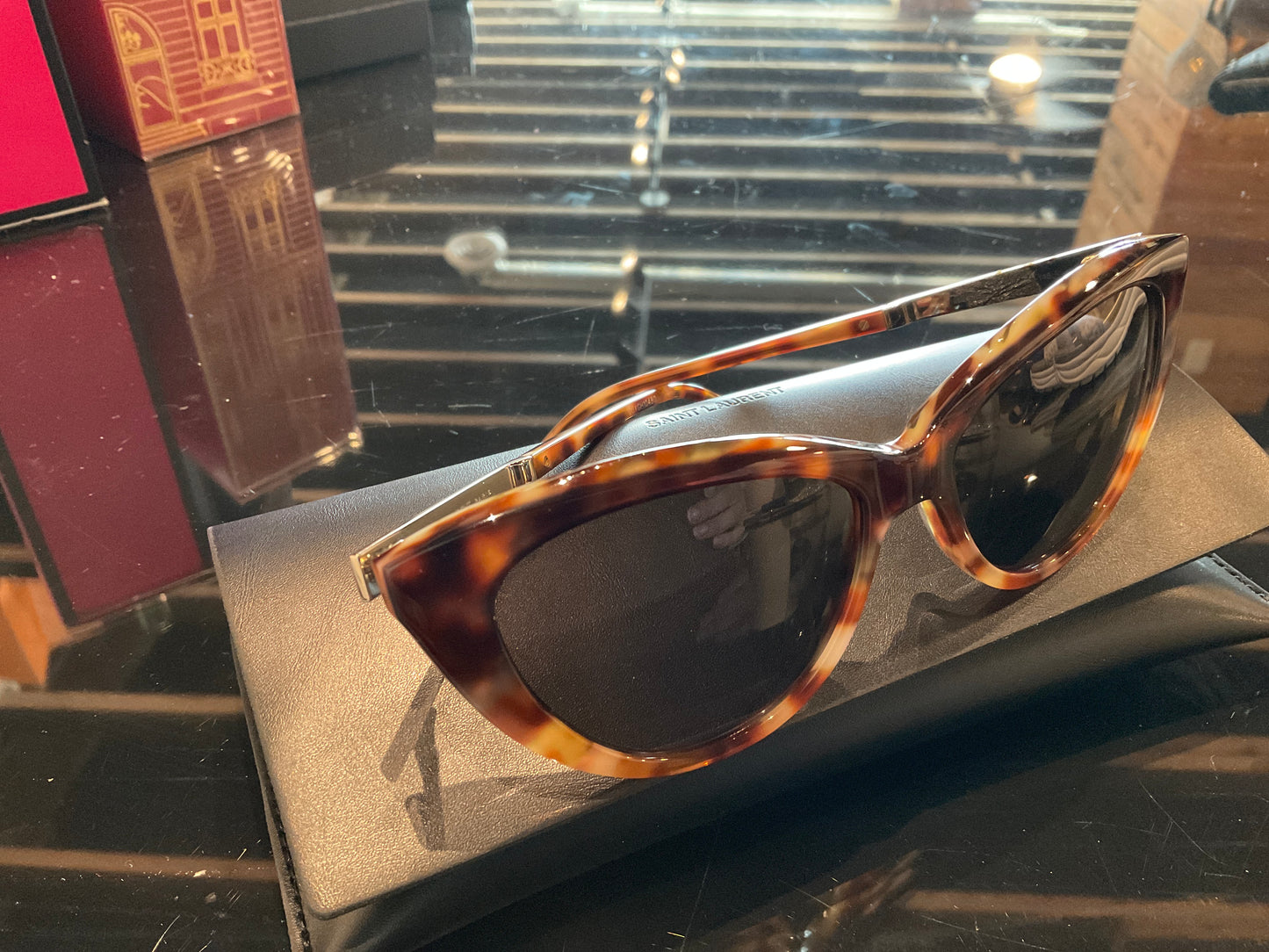 0189 SAINT LAURENT SUNGLASSES